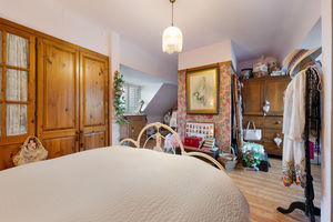 Photo 11- click for photo gallery